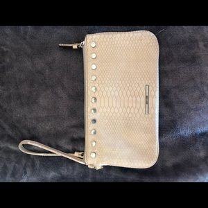 👛 NineWest Wristlet